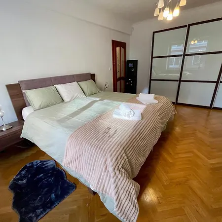 Tabakova, Centre With Flexible Checkin Apartmán *