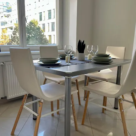Tabakova, Centre With Flexible Checkin * Bratislava