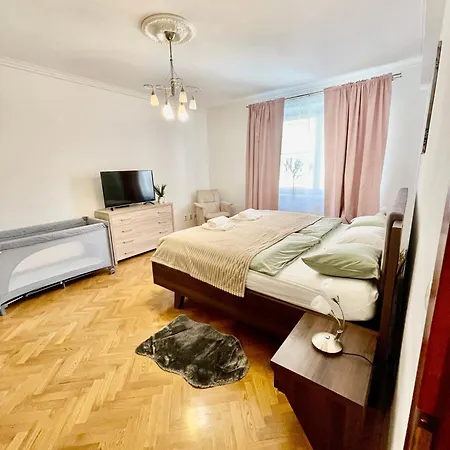 Apartmán Tabakova, Centre With Flexible Checkin